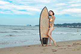 中角湾夏日冲浪