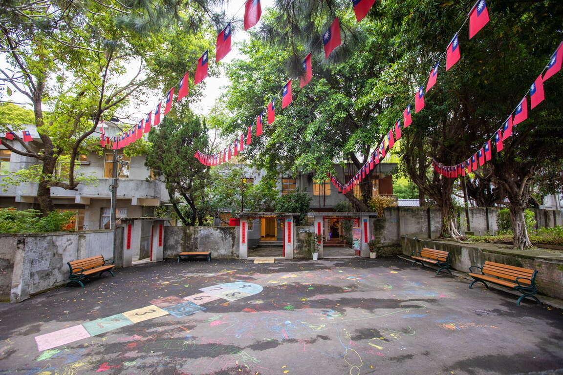空軍三重一村