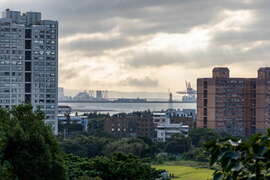 遠眺臺北港