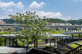 三鶯線捷運列車