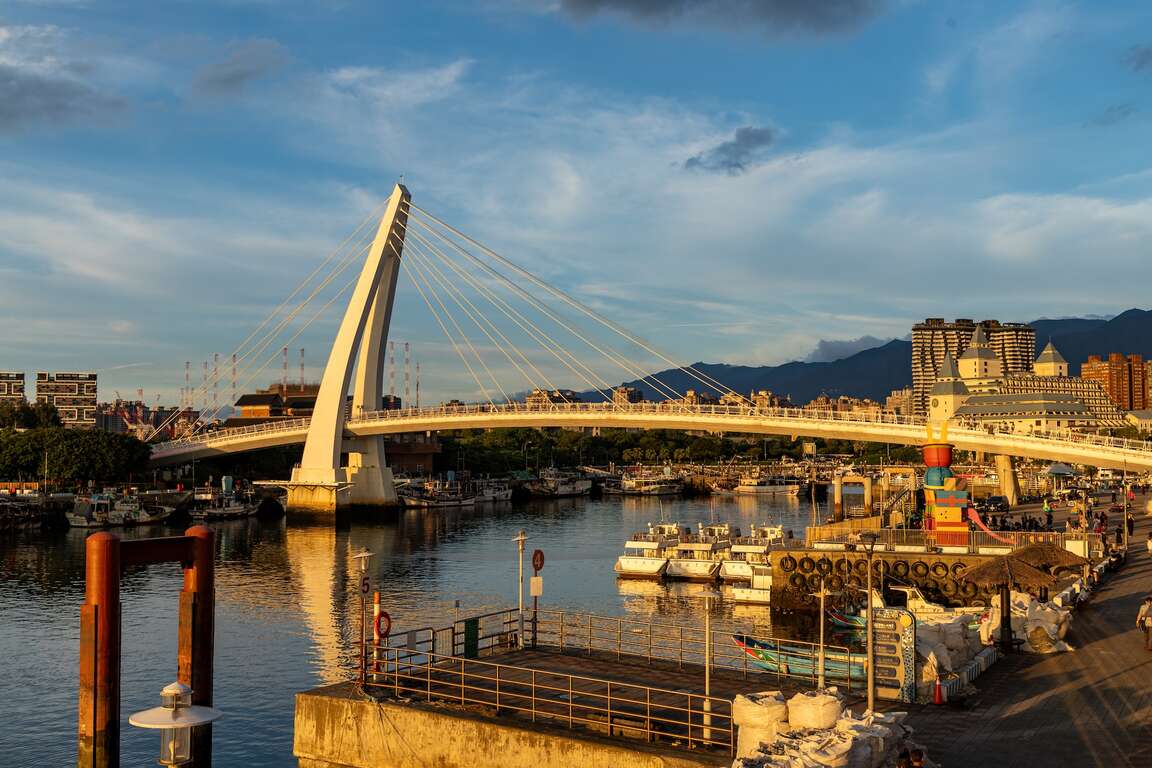 夕照情人橋