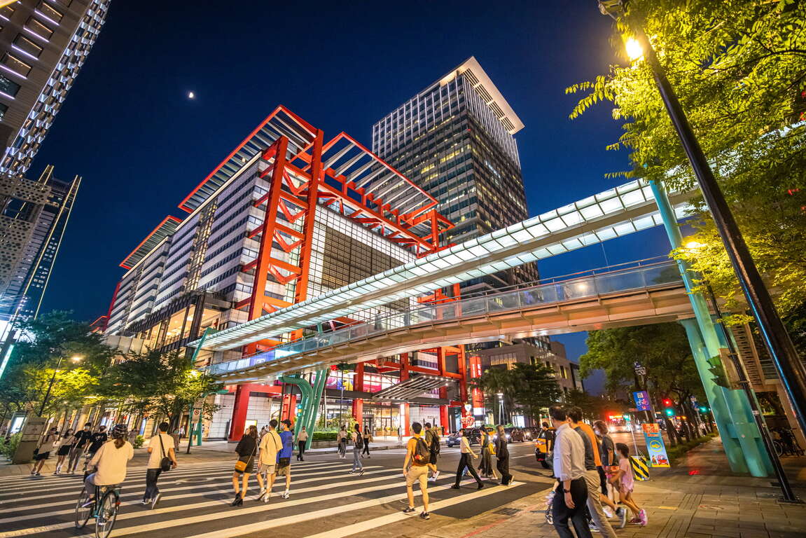 信义商圈_台北市政府观光传播局提供