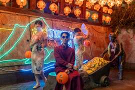 穿上旗袍逛九份紅燈籠祭