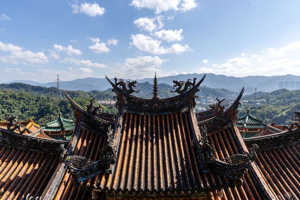 拱北殿与汐止市区