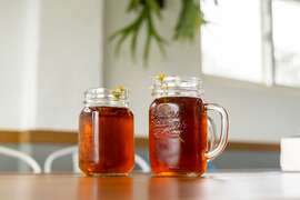 金包里驿站阿里磅红茶