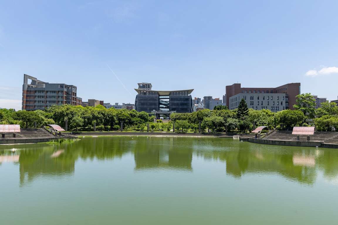 臺北大學-心湖