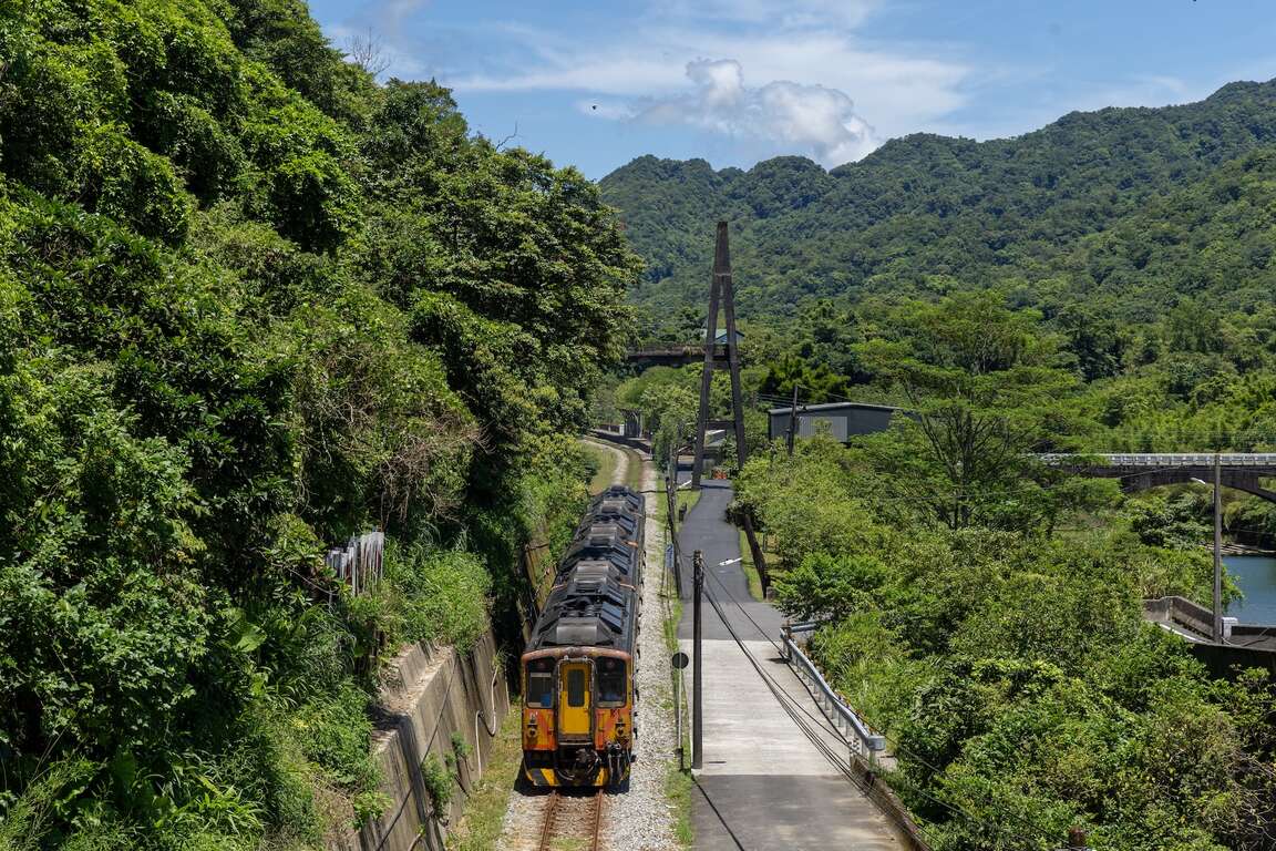 望古車站