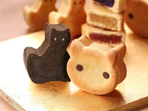 Houtong Cat-Shaped Pineapple Cake