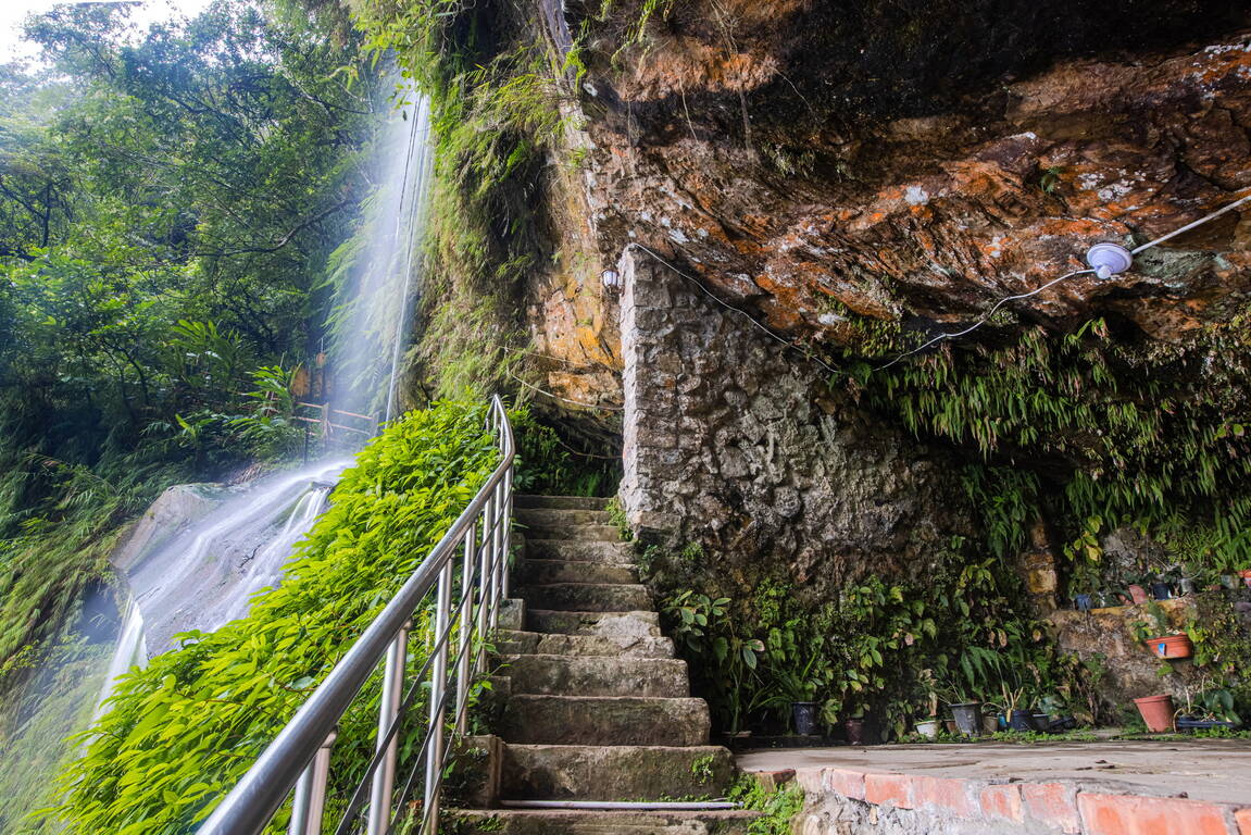 The Yinhe Cave Hiking Trail