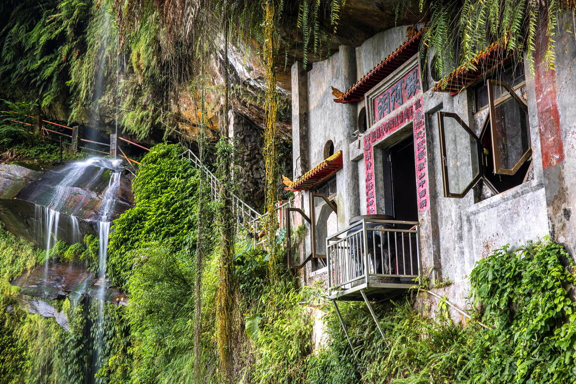 The Yinhe Cave Hiking Trail