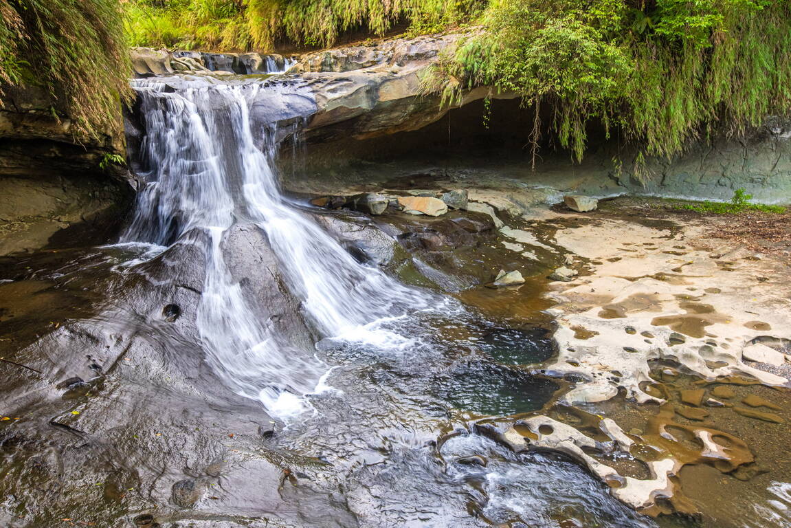 Shifen Waterfall