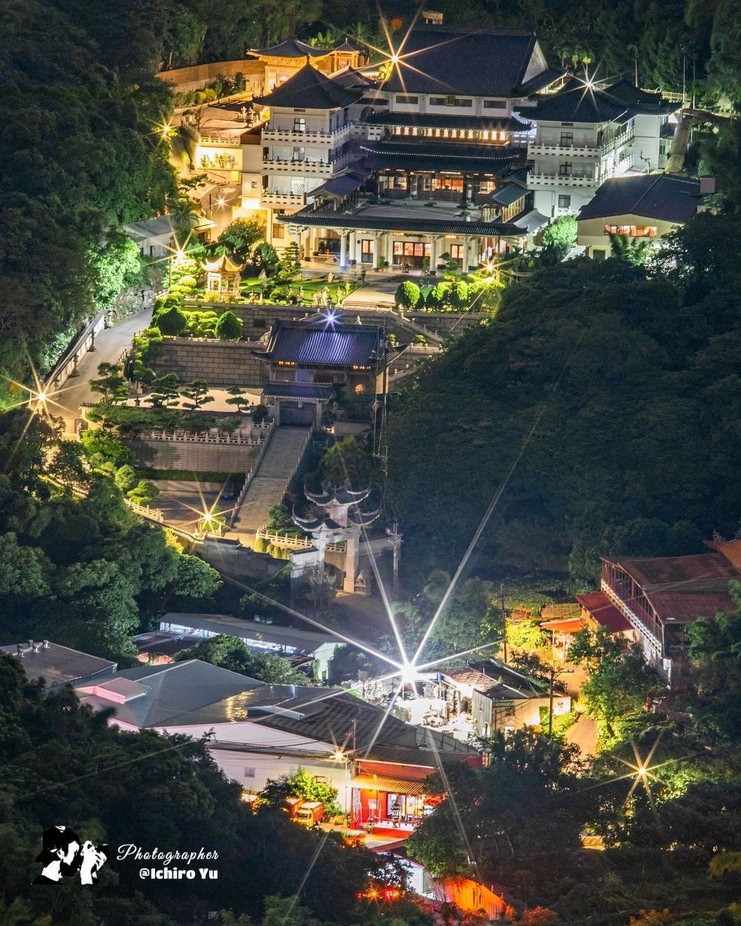 一秒穿越盛唐！日式風格的中國唐式古廟建築，夜晚有種與眾不同的靜心氛圍！