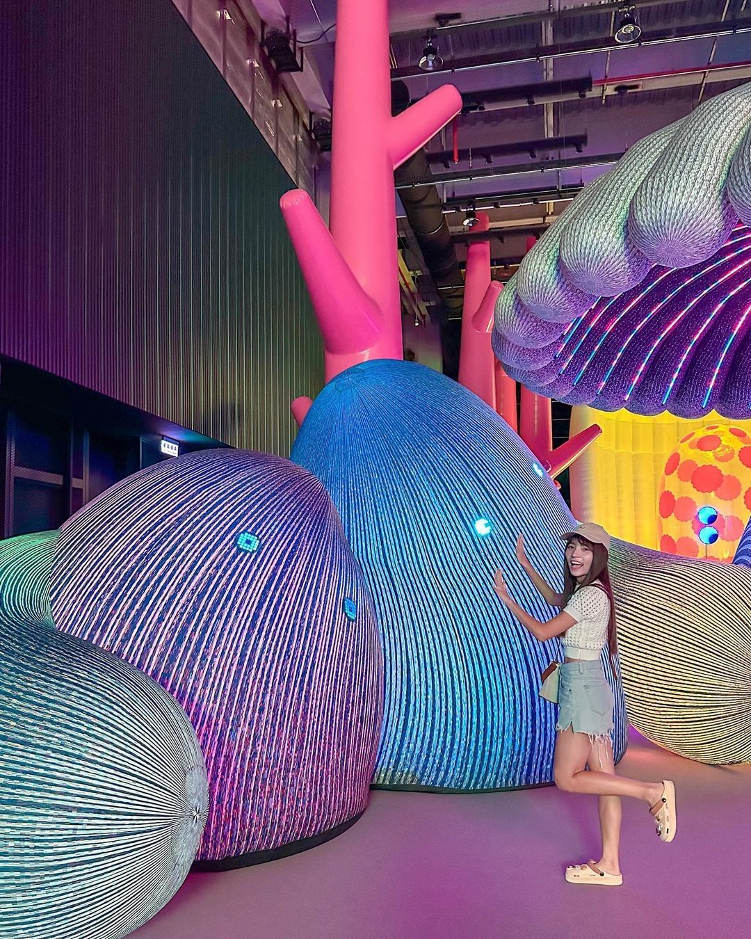 新北打卡新點再＋１😍俏皮可愛角色結合AI技術，體驗沉浸式裝置藝術！