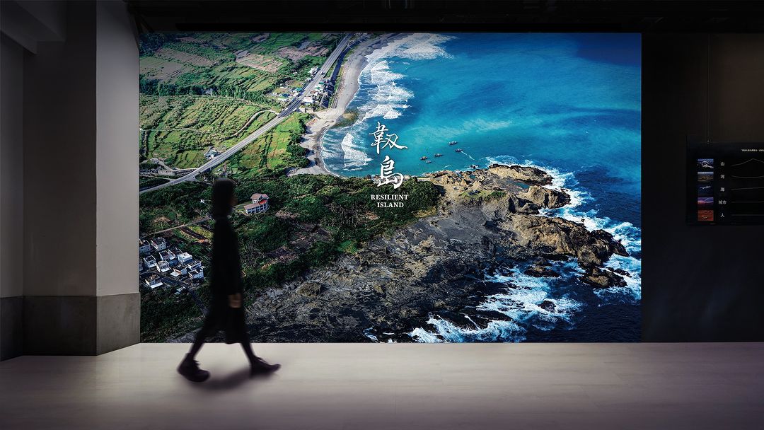 透過空拍記錄台灣環境最真實的樣貌，藉由影像說故事，帶大家看見島嶼的韌性與挑戰！