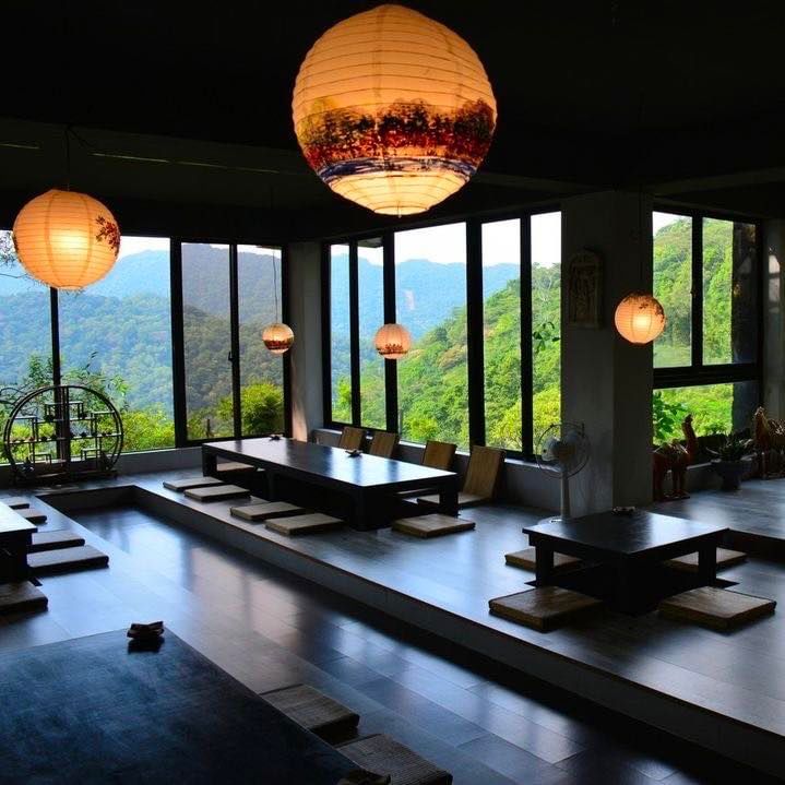 石碇地區相當知名的文山草堂，環境優雅、遠離塵囂😌🌱