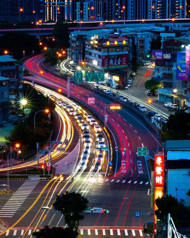 9月的第一天，美好的周日，看看三重交流道的夜景吧！