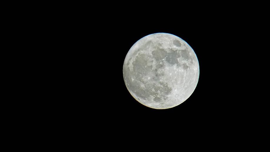 今晚的 #超級月亮 你也有看到嗎😍